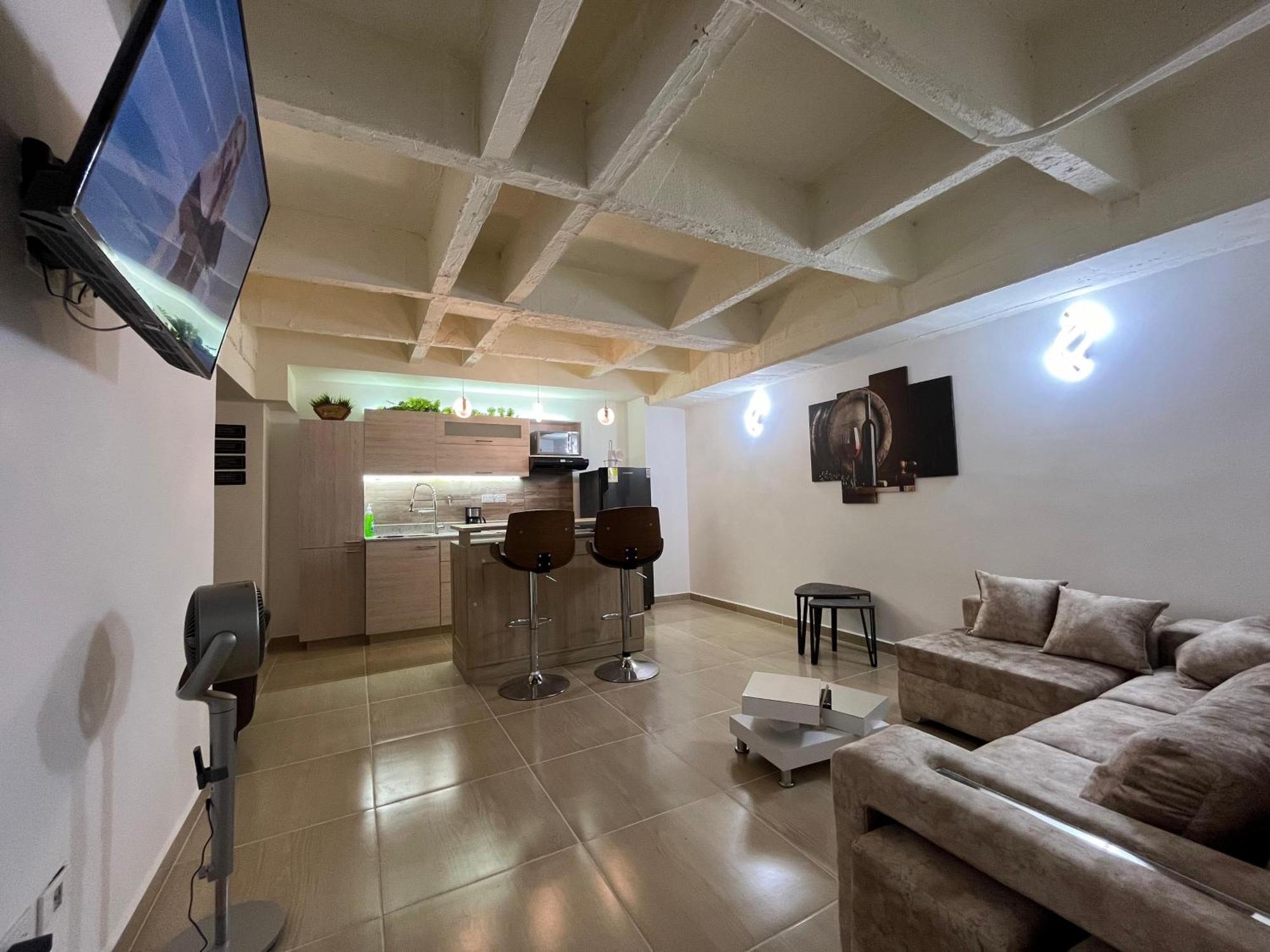 Levits Apartment Меделин Екстериор снимка