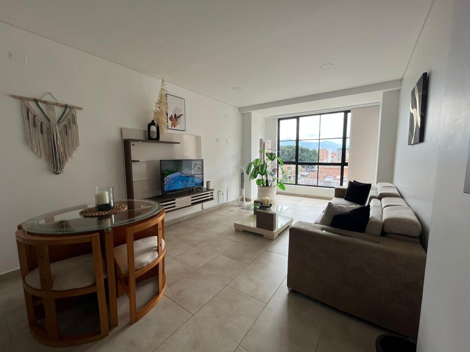 Levits Apartment Меделин Екстериор снимка