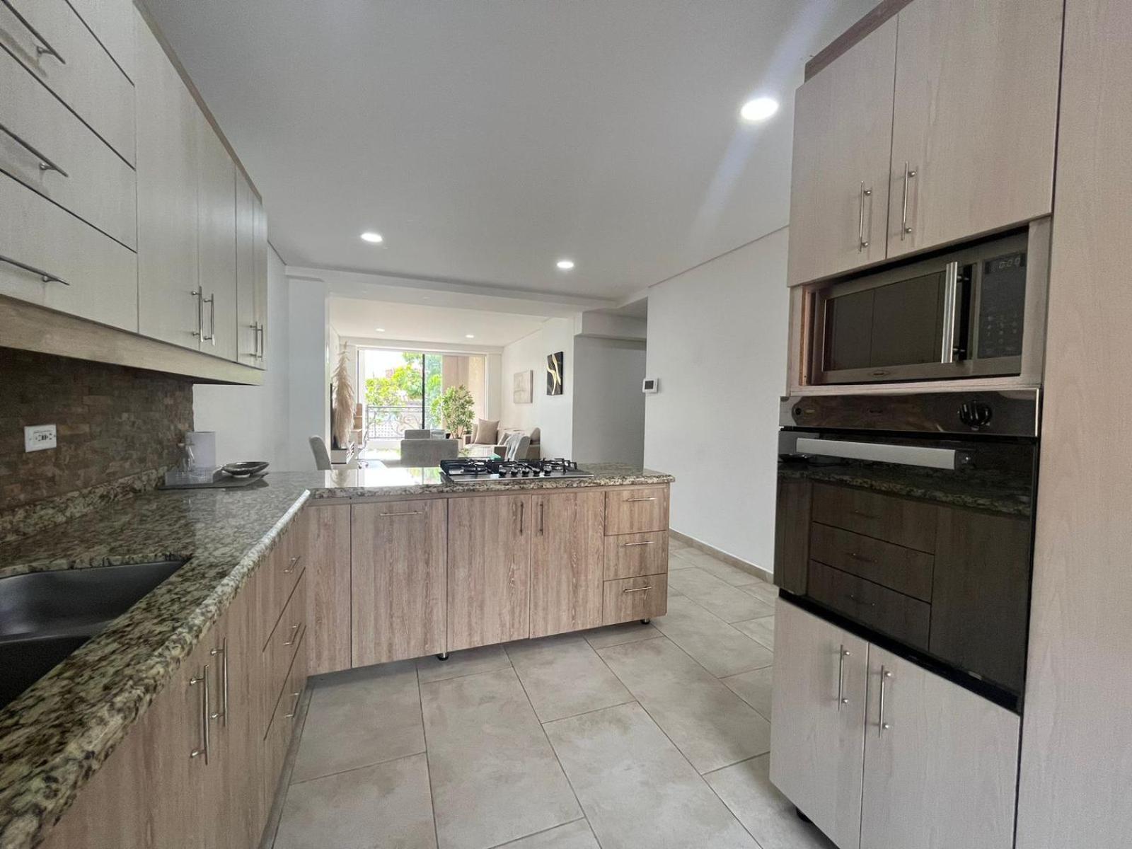 Levits Apartment Меделин Екстериор снимка