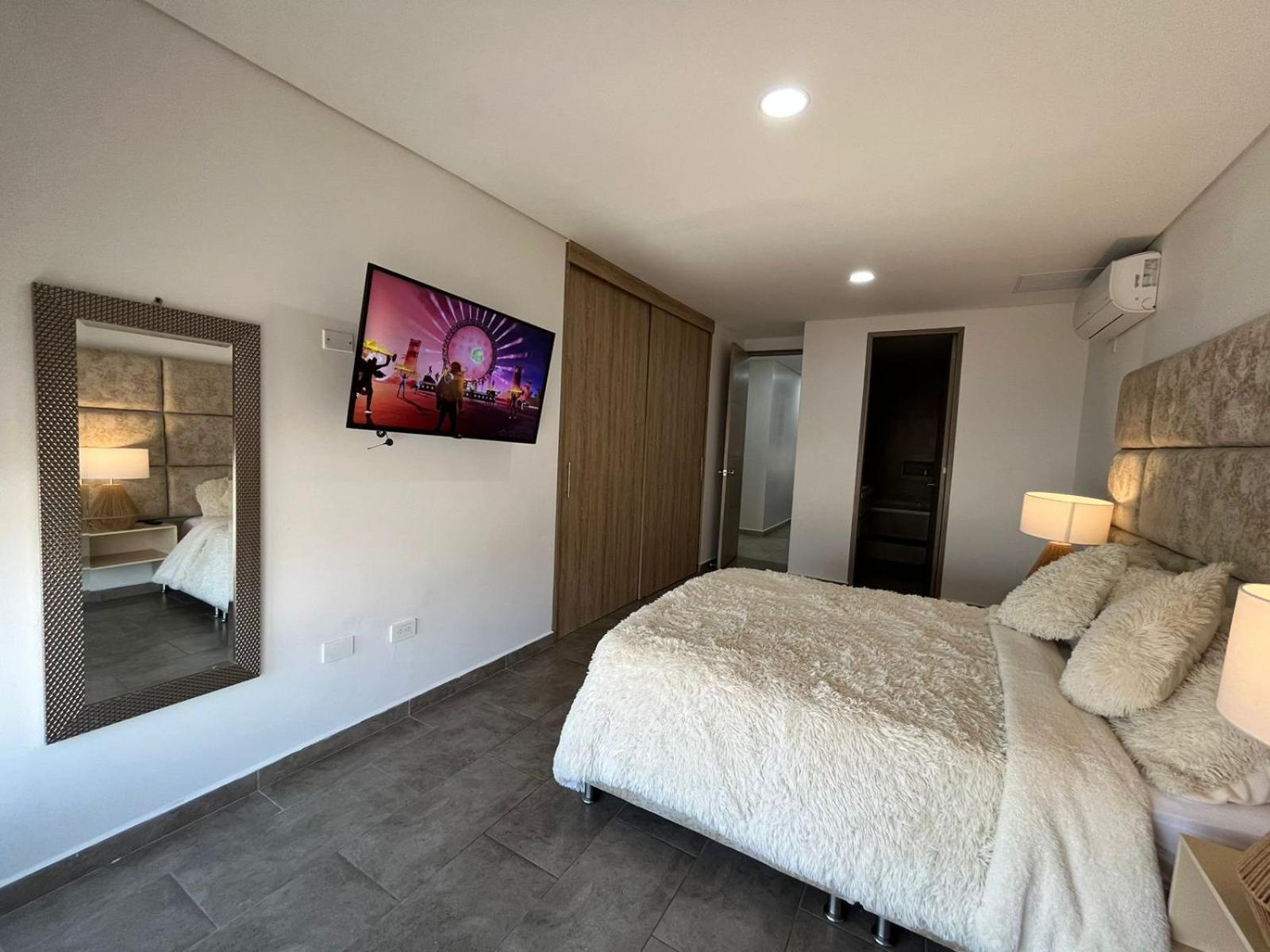 Levits Apartment Меделин Екстериор снимка