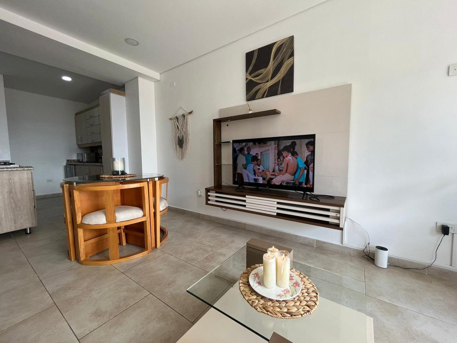 Levits Apartment Меделин Екстериор снимка